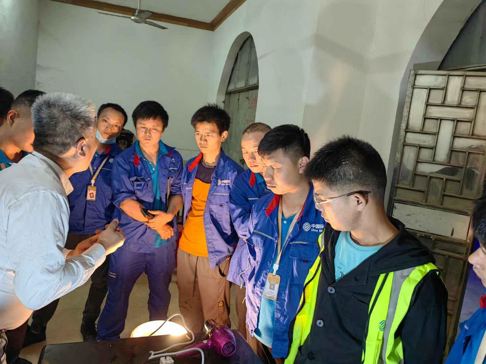 上海弘文临床研究服务有限公司为中移铁通有限公司安全用电培训