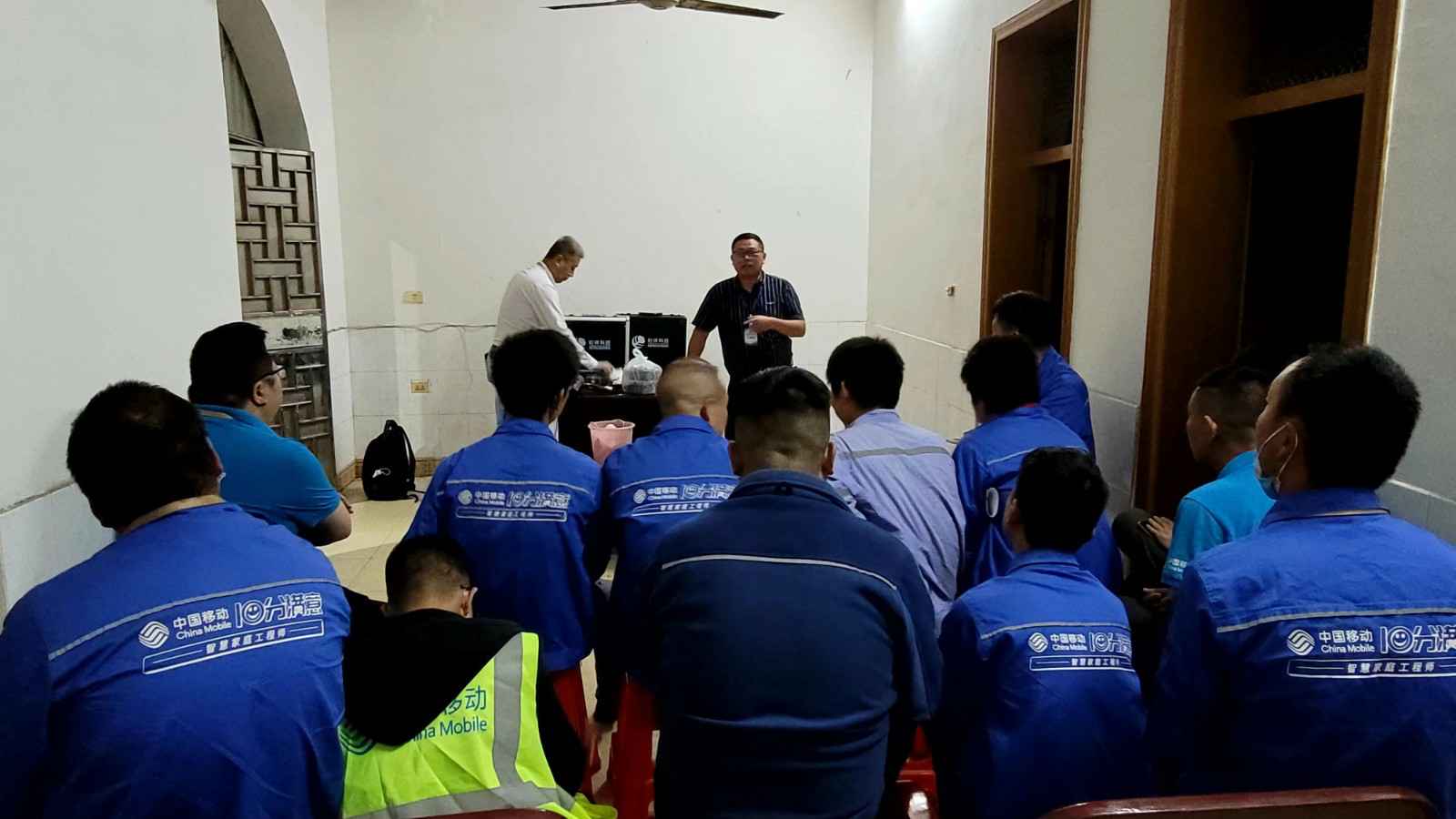 上海弘文临床研究服务有限公司为中移铁通有限公司安全用电培训